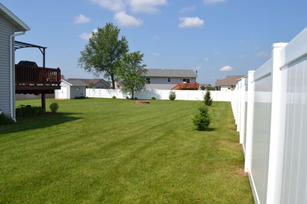 vinyl fencing in Marshfield, WI