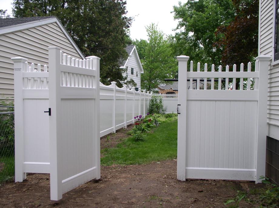 Vinyl Fence Countryside Fence of Wausau, WI