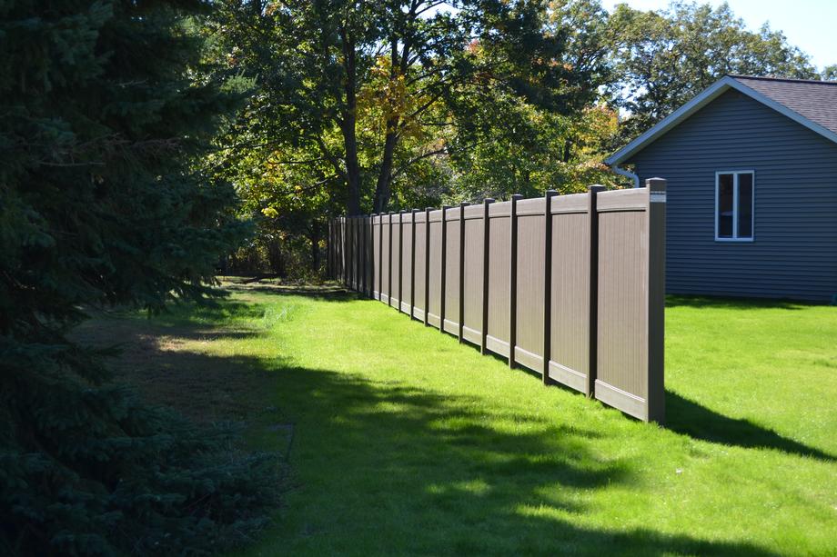 Vinyl Fence Countryside Fence of Wausau, WI