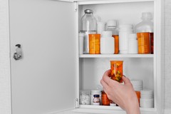 Recessed Medicine Cabinet Ideas for a Cleaner Bathroom Design