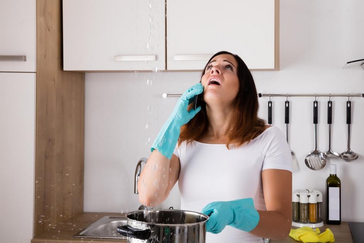 How to Find the Leak in a Roof: Signs and Solutions