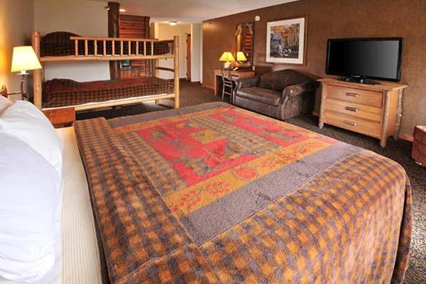 Expanded King with Bunk Beds