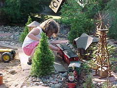 GardenRR5.JPG