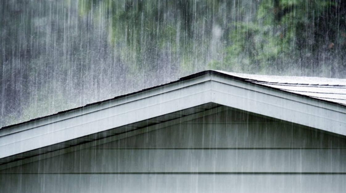 Seasonal Challenges: How to Prepare Your Home for Summer Storms and Winter Freeze