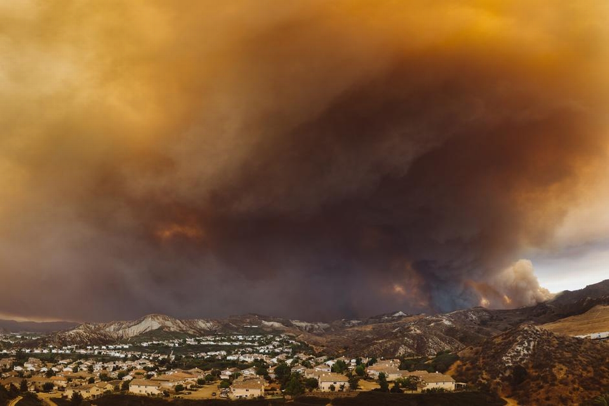 After a Wildfire How Can You Clean Your House Safely and Effectively