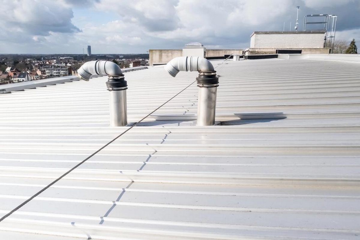 Does Aluminum Roof Coating Stop Leaks Effectively?