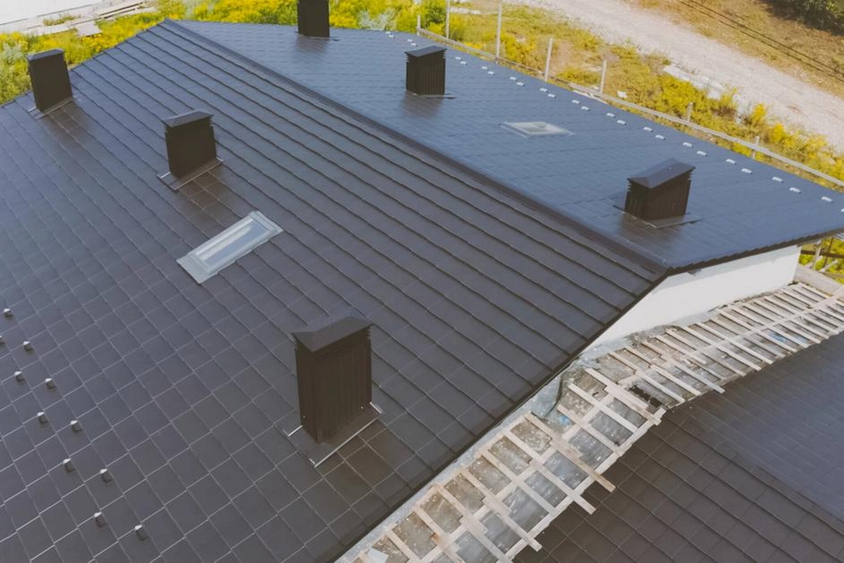 Are Dark Colors for Metal Roofing Bad for Heat and Energy Efficiency?