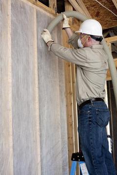 Comparing R-Values in Insulation Choices for Year-Round Savings