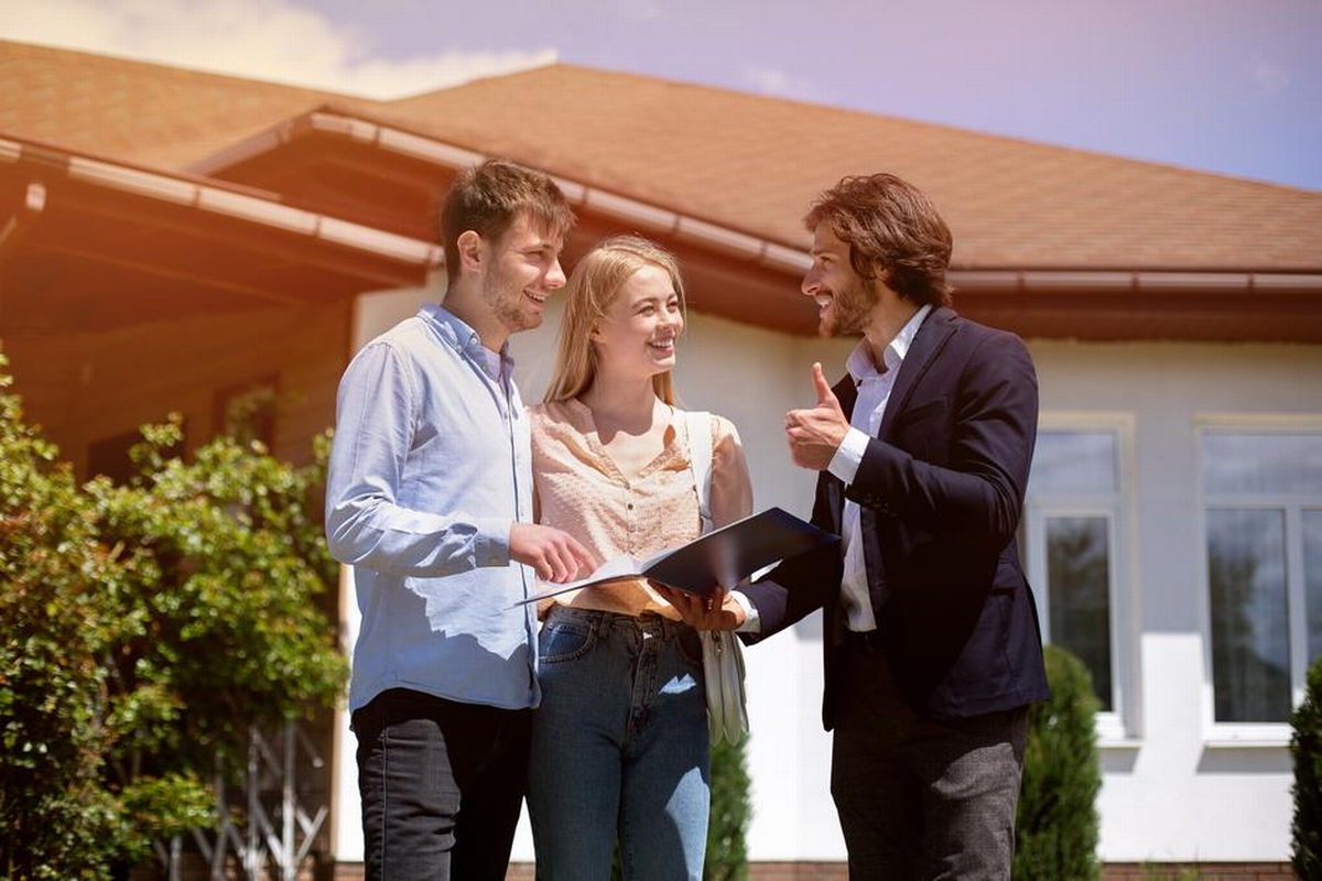 Understanding Insurance Rules for Roof Replacement