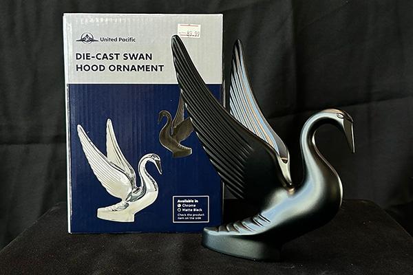 Swan Die Cast Hood Ornament - Matte Black 