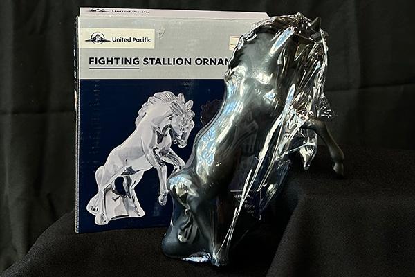 Fighting Stallion Die Cast Hood Ornament - Matte Black 