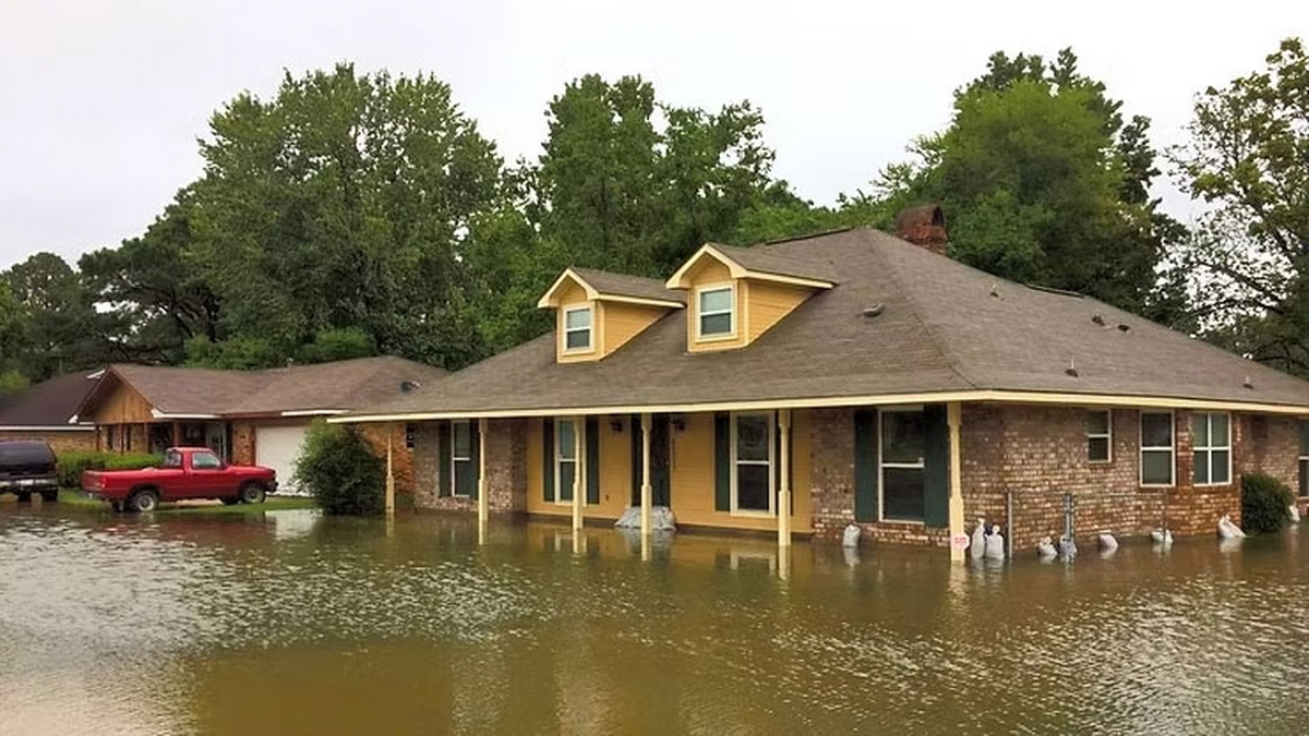 House Flooded? The Do's & Don'ts of What to Do