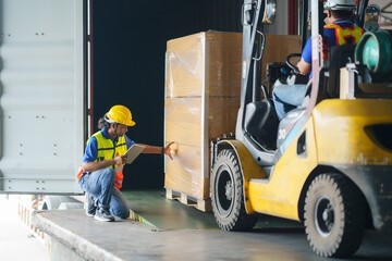 Forklift Load Limits: How Much Weight Can a Forklift Carry? Featured Thumbnail