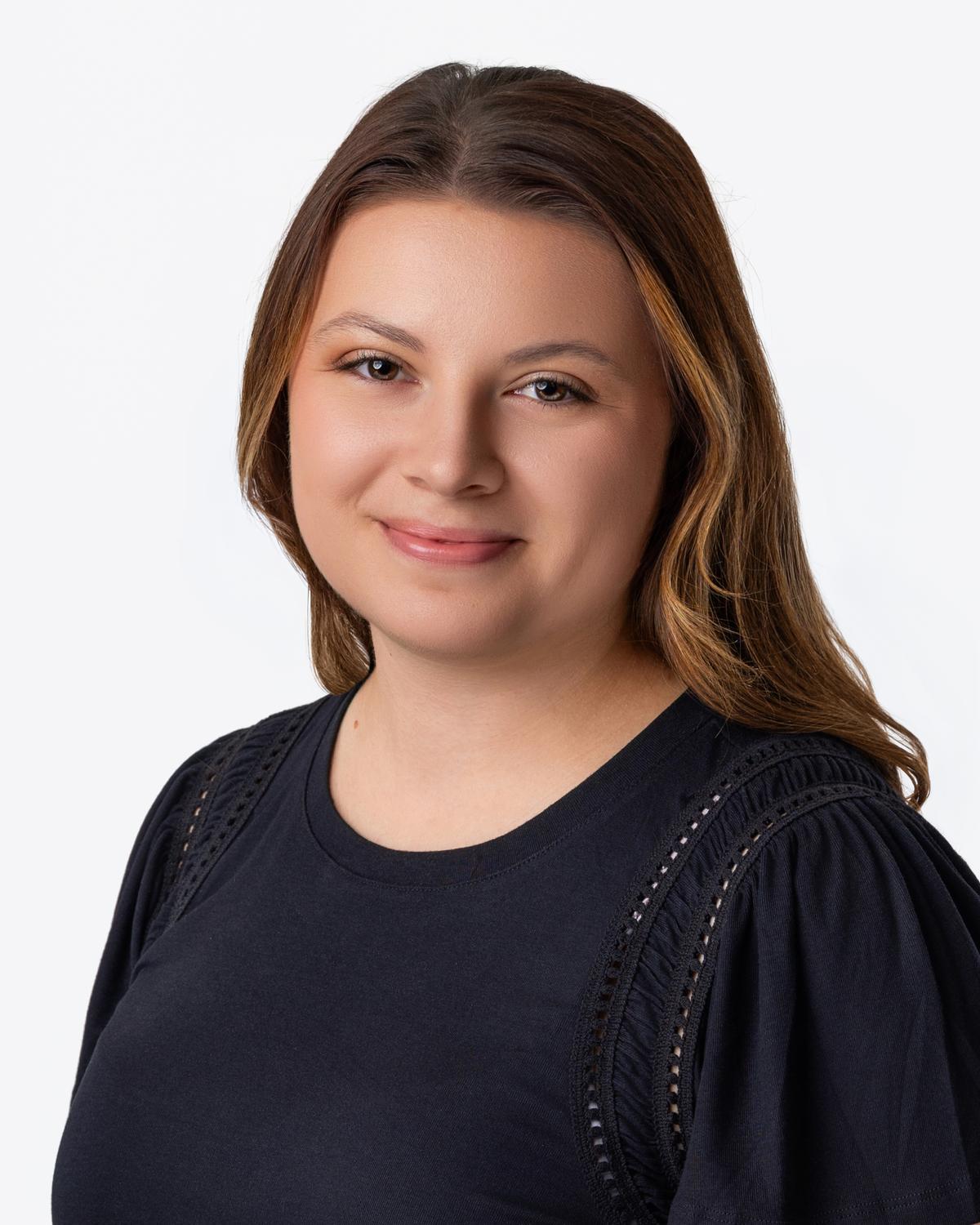 McKayla Ellenbecker - Controller